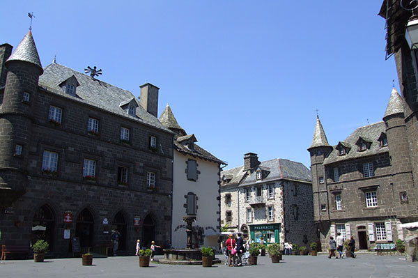 lieu rencontre sarlat