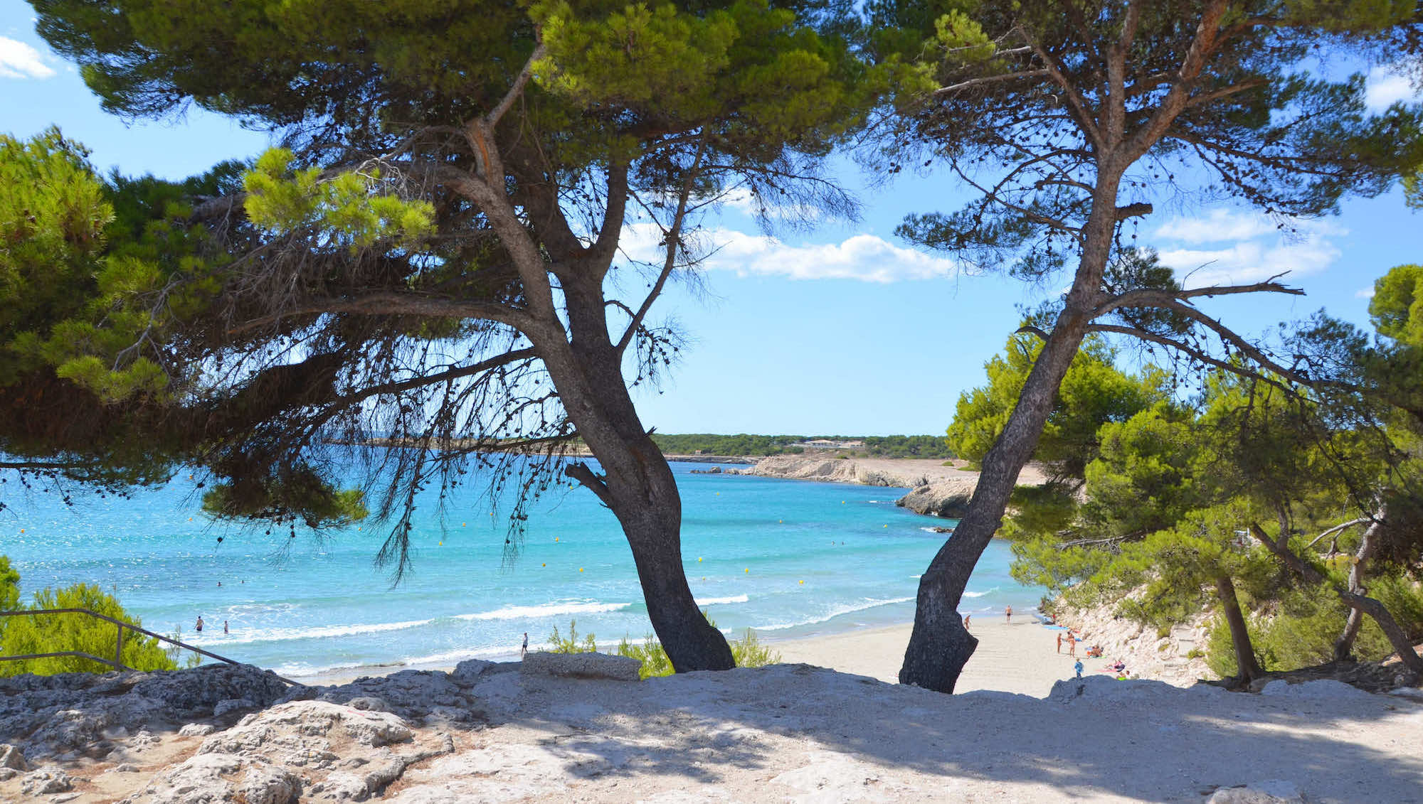 Le Mag Camping - Un camping tout neuf au cœur d’une calanque ouvre cette année, réservez vite vos vacances 2025 !