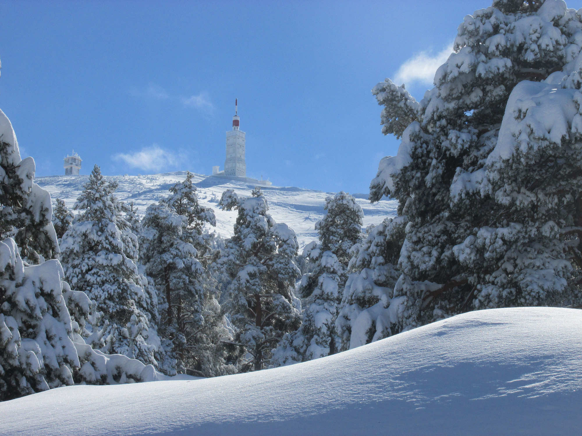 Le Mag Camping - Y aura-t-il de la neige sur le Mont Ventoux ?