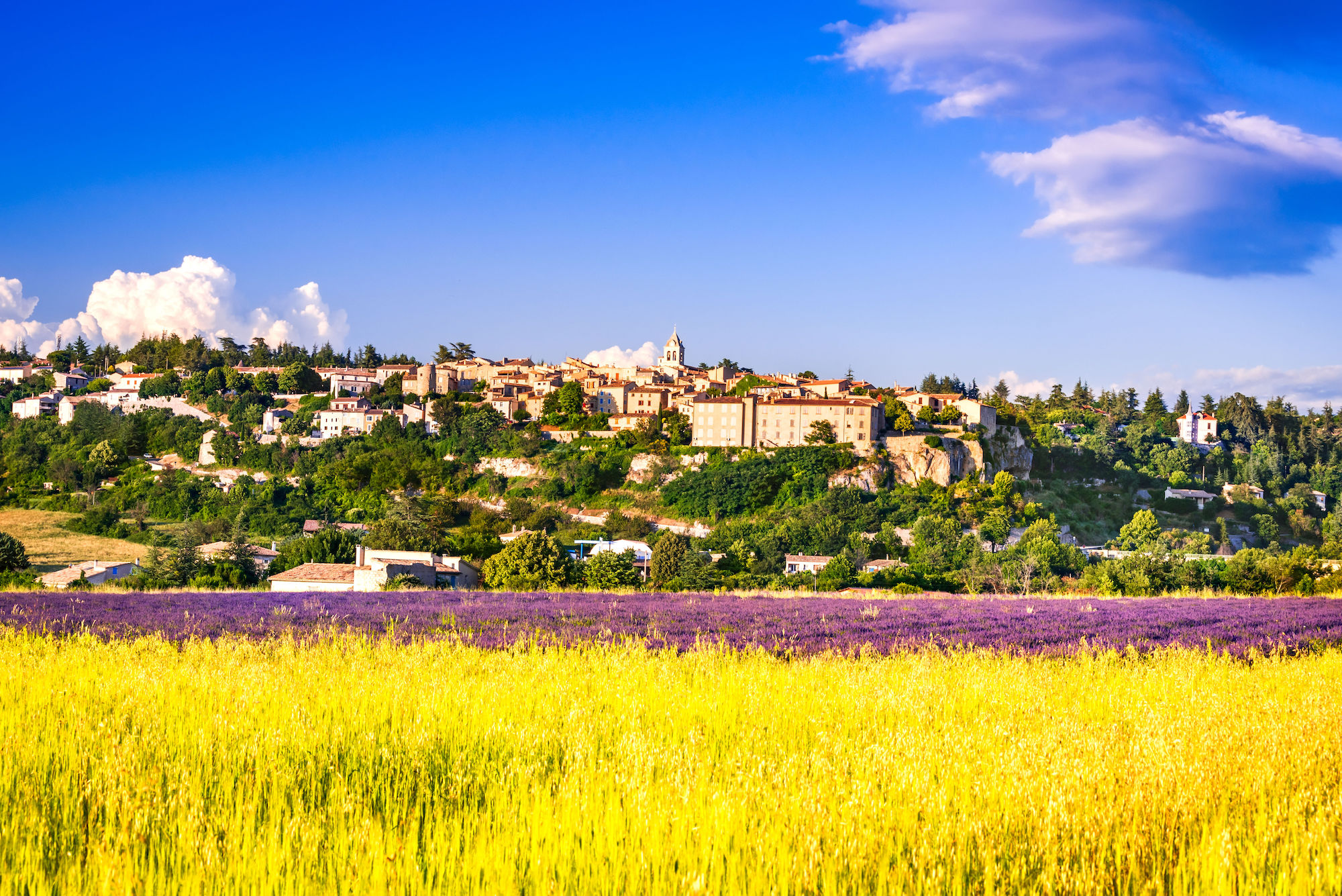 Le Mag Camping - Ce village provençal dont vous n'avez jamais entendu parler (mais que vous allez adorer !)