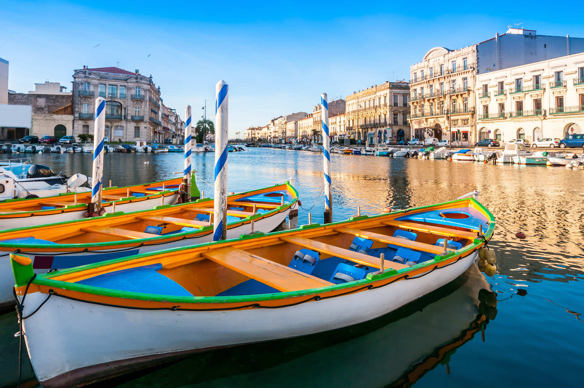 Le Mag Camping - Surnommée la Venise du Languedoc, cette ville du Sud de la France est l'escapade idéale pour vos prochaines vacances au soleil