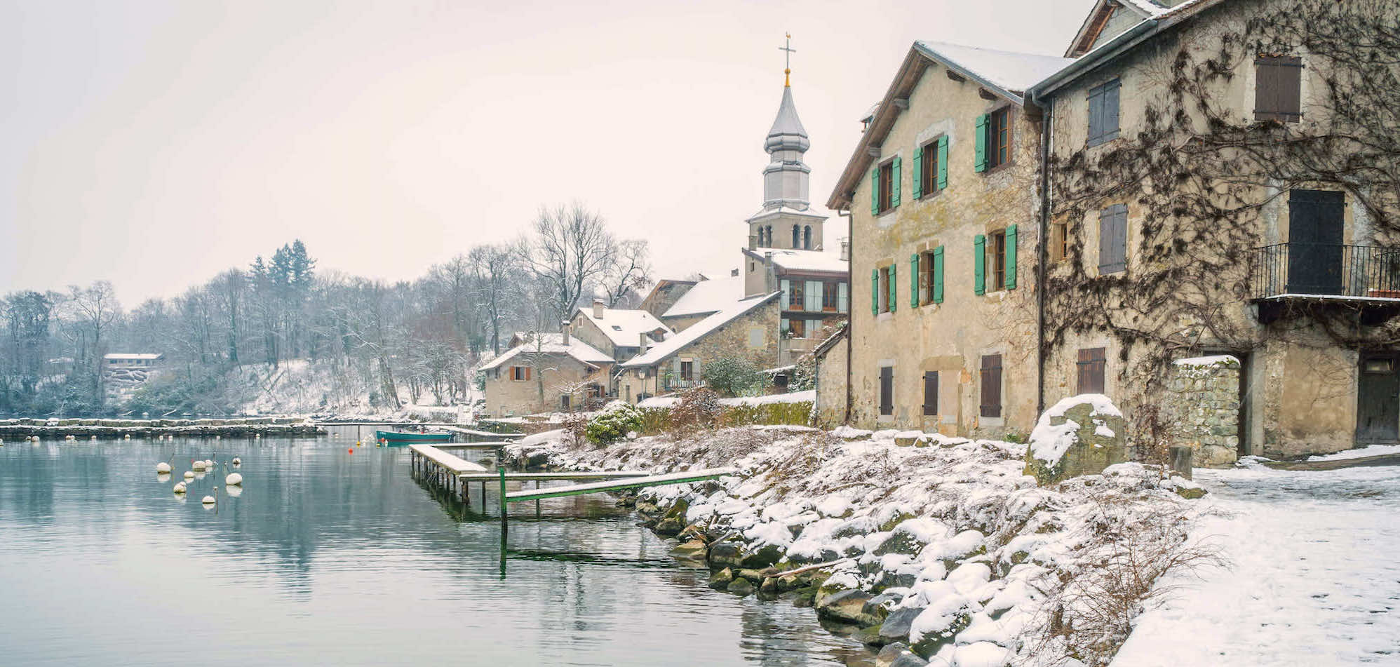 Le Mag Camping - Ce village médiéval de Haute-Savoie, classé parmi les plus Beaux de France, est l’escapade idéale entre lac et montagnes